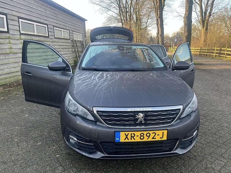 Occasion Peugeot 308 Allure 131 PK (96 kW) 2019 Grijs Hatchback