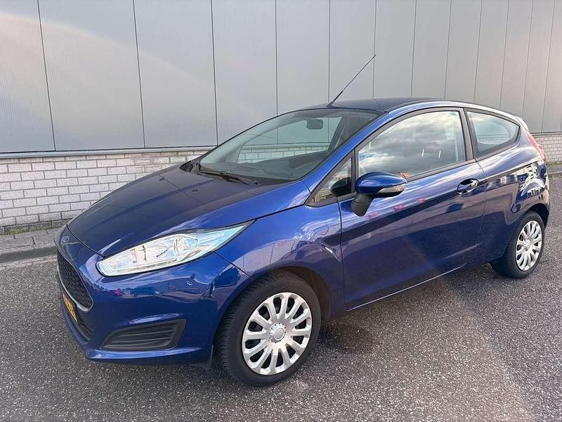 Blauw Gebruikt 2016 Ford Fiesta Style Hatchback | € 6.300 (Super prijs) - Afbeelding 1/4