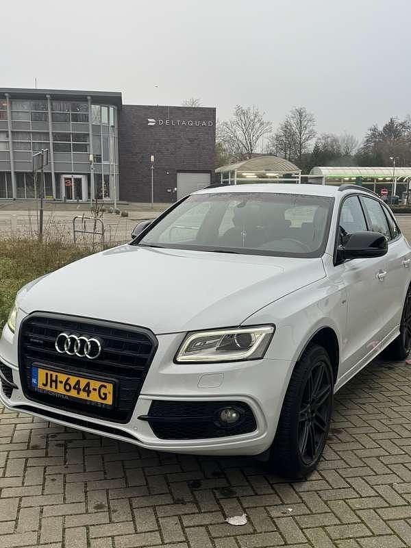 Grijs Gebruikt 2016 Audi Q5 SUV | € 16.950 (Super prijs) - Afbeelding 1/4