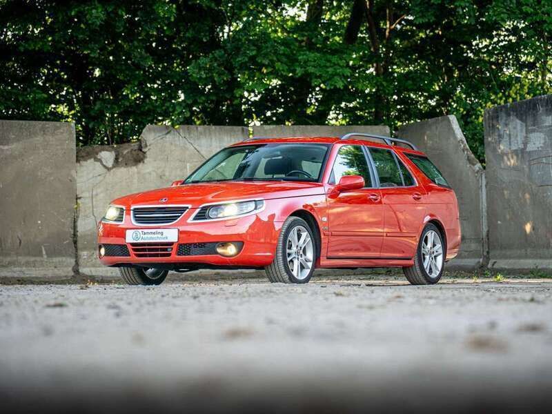 Rood Gebruikt 2009 Saab 9-5 Griffin Stationwagen | € 13.950 - Afbeelding 1/4