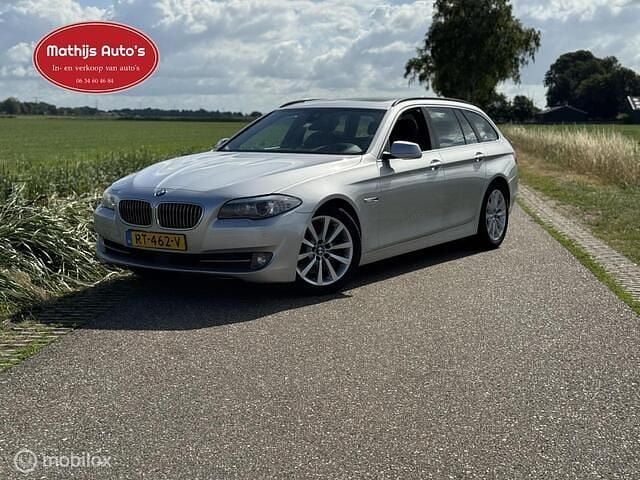 Grijs Gebruikt 2013 BMW 535 Executive Stationwagen | € 5.950 (Super prijs) - Afbeelding 1/4