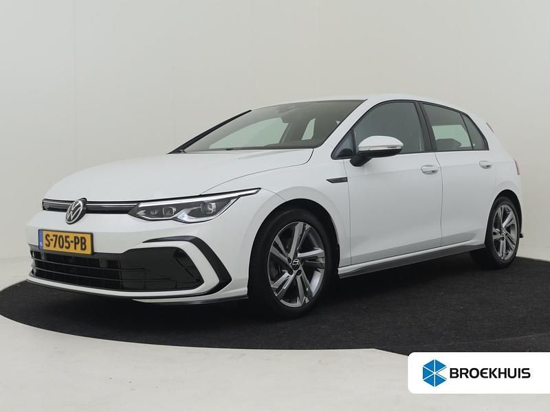 Wit Gebruikt 2021 VW Golf VIII Business Hatchback | € 27.895 (Eerlijke prijs) - Afbeelding 1/4