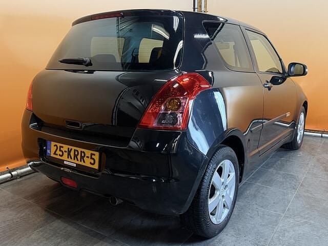 Occasion Suzuki Swift Limited 92 PK (67 kW) 2010 Zwart (metallic) Hatchback