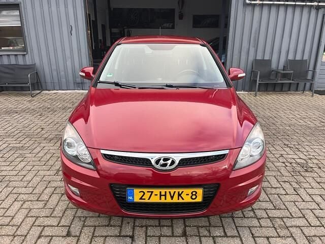 Occasion Hyundai i30 Style 127 PK (93 kW) 2009 Rood Hatchback