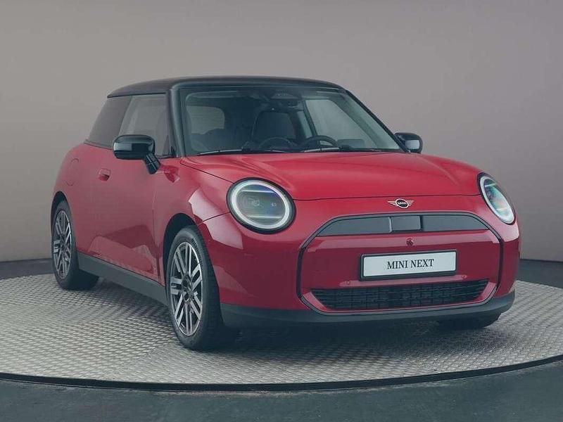 Occasion Mini Cooper Classic 135 kW (184 PK) 2025 Rood Hatchback