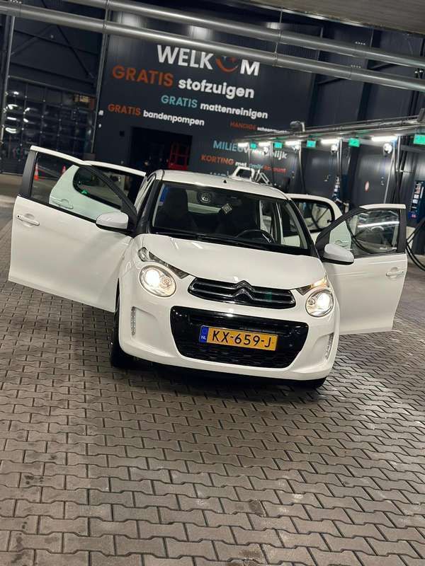 Gebruikt 2015 Citroën C1 Feel Hatchback | € 4.000 (Goede deal) - Afbeelding 1/4