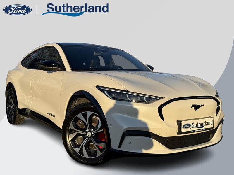Wit Gebruikt 2024 Ford Mustang Mach-E Premium SUV | € 46.795 (Eerlijke prijs) - Afbeelding 1/4