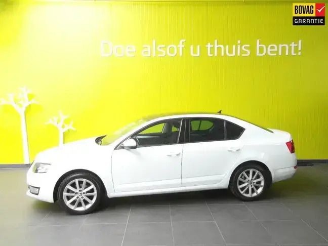Gebruikt 2015 Skoda Octavia Business Line Hatchback | € 14.950 (Duur) - Afbeelding 1/4