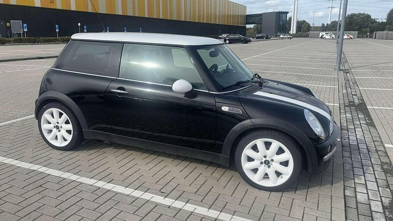 Occasion Mini Cooper Pepper 116 PK (85 kW) 2003 Zwart Hatchback
