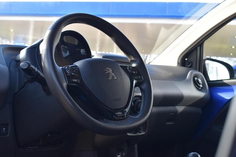 Occasion Peugeot 108 Active 74 PK (54 kW) 2019 Blauw Hatchback