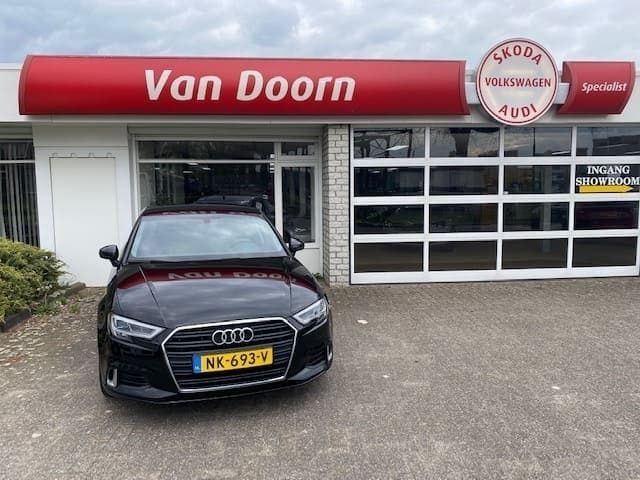 Zwart Gebruikt 2017 Audi A3 S-Line Sedan | € 14.950 (Eerlijke prijs) - Afbeelding 1/4