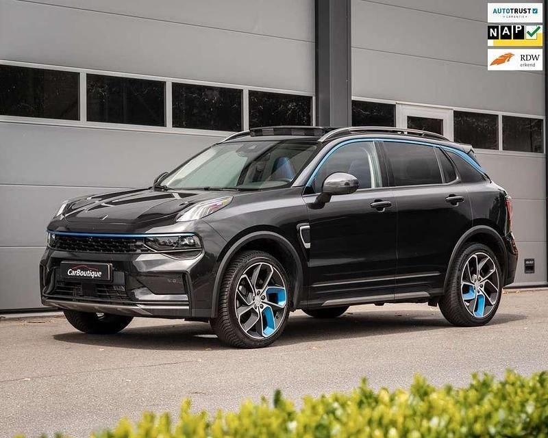 Zwart Gebruikt 2022 Lynk & Co 01 SUV | € 20.950 (Eerlijke prijs) - Afbeelding 1/4