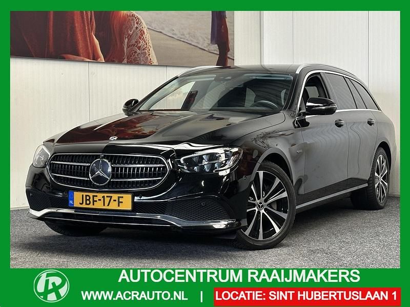 Occasion Mercedes E300 Avantgarde 211 PK (155 kW) 2021 Zwart, metallic lak Stationwagen