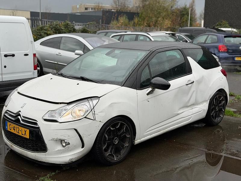 Wit Gebruikt 2011 Citroën DS3 So Chic Hatchback | € 1.200 - Afbeelding 1/4