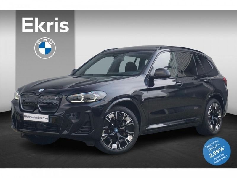 Carbon black metallic (zwart metallic) Gebruikt 2025 BMW iX3 Comfort Edition SUV | € 73.900 - Afbeelding 1/4