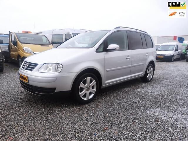 Grijs Gebruikt 2006 VW Touran MPV | € 2.099 (Eerlijke prijs) - Afbeelding 1/4