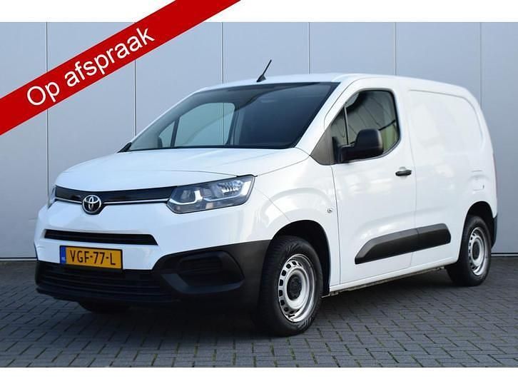 Wit Occasion 2020 Toyota Proace City City MPV | € 9.950 (Eerlijke prijs) - Afbeelding 1/4