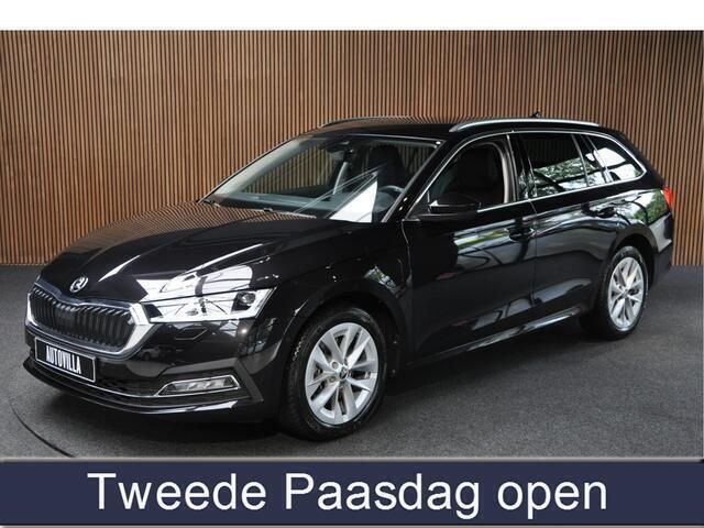 Zwart, metallic lak Gebruikt 2022 Skoda Octavia Stationwagen | € 28.950 (Iets duurder) - Afbeelding 1/4