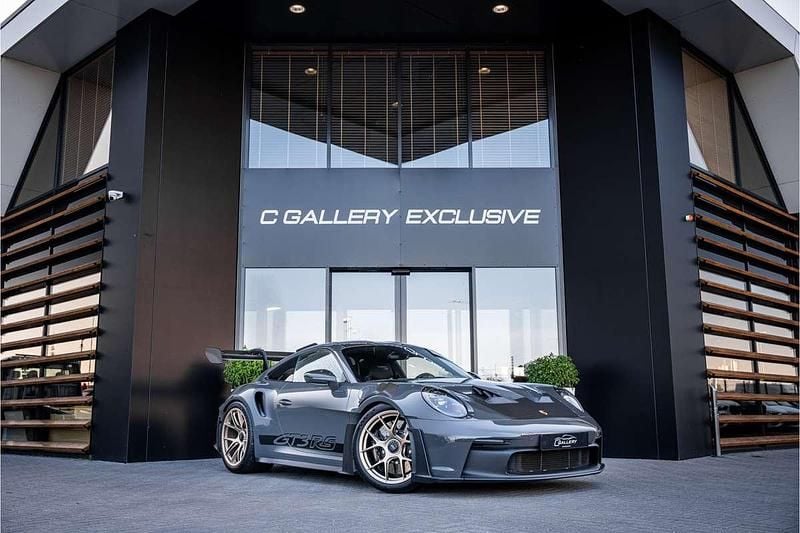 Grijs Gebruikt 2024 Porsche 911 GT3 RS Coupé | € 439.945 - Afbeelding 1/4
