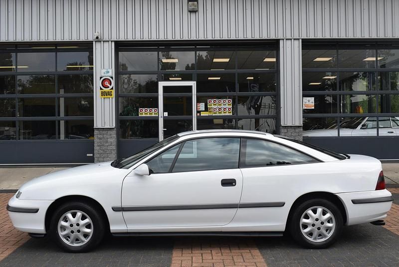 Occasion Opel Calibra Sportive 116 PK (85 kW) 1992 Wit Coupé