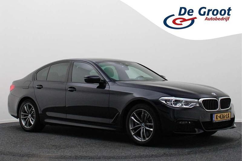 Zwart Occasion 2019 BMW 530e Executive Sedan | € 28.950 (Goede deal) - Afbeelding 1/4
