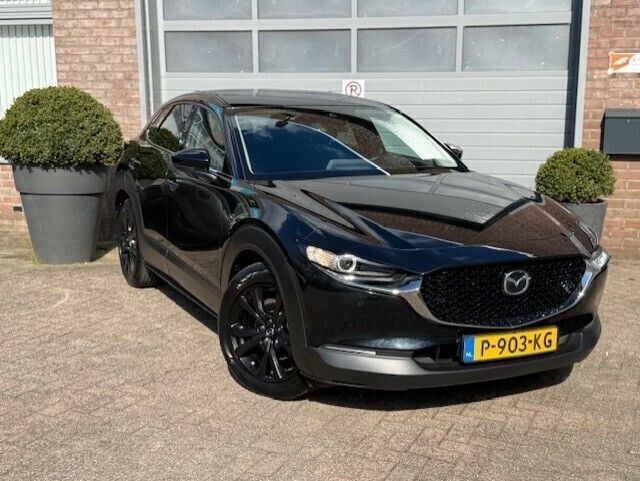 Zwart, metallic lak Gebruikt 2022 Mazda CX-30 SUV | € 23.500 (Eerlijke prijs) - Afbeelding 1/4