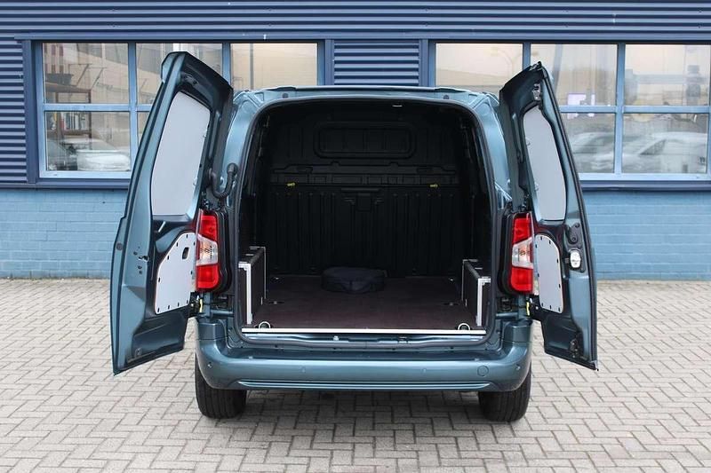 Occasion Citroën Berlingo 100 kW (136 PK) 2025 Blauw MPV