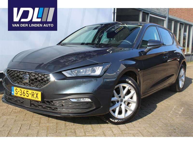 Grijs Gebruikt 2021 Seat Leon Style Hatchback | € 19.700 (Eerlijke prijs) - Afbeelding 1/4