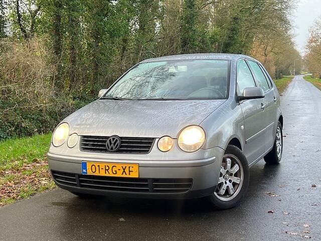 Occasion VW Polo 75 PK (55 kW) 2005 Grijs Hatchback