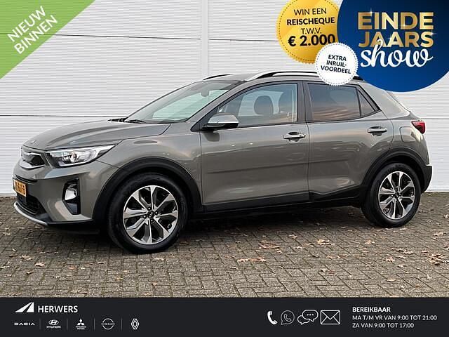 Groen Occasion 2019 Kia Stonic SUV | € 13.435 (Eerlijke prijs) - Afbeelding 1/4