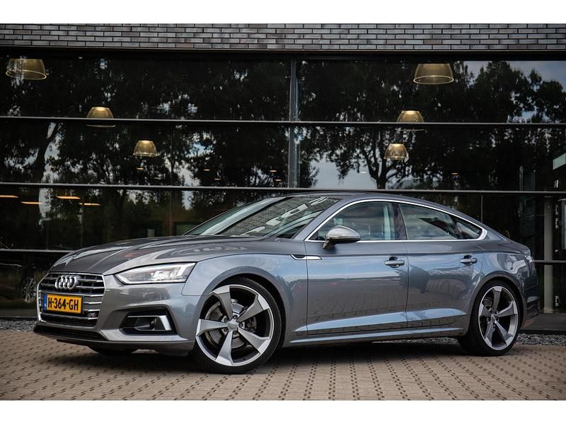 Occasion Audi A5 Design 191 PK (140 kW) 2019 Grijs Coupé