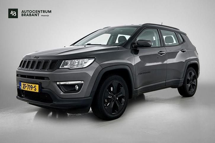 Grijs Occasion 2019 Jeep Compass Night Eagle SUV | € 13.995 (Eerlijke prijs) - Afbeelding 1/3