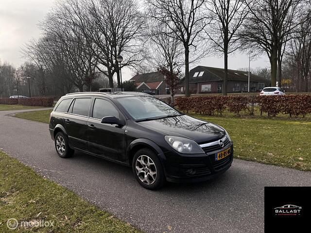 Occasion Opel Astra Elegance 125 PK (91 kW) 2005 Zwart Stationwagen
