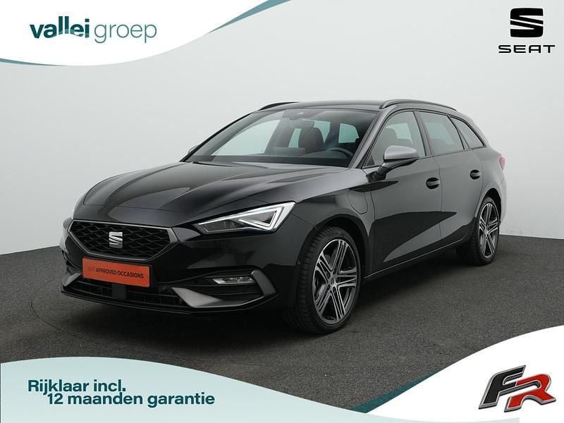 Zwart (metallic) Gebruikt 2025 Seat Leon Business Stationwagen | € 34.400 (Duur) - Afbeelding 1/4