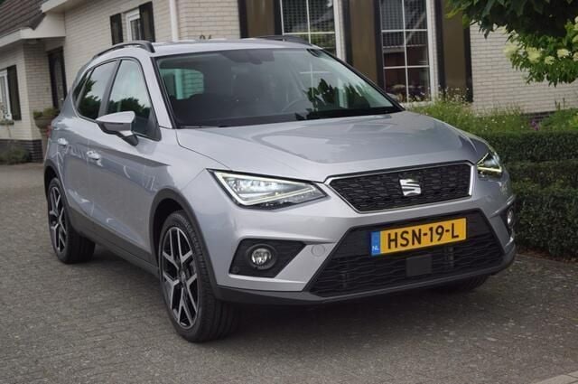 Zilver Gebruikt 2021 Seat Arona Beats SUV | € 16.950 (Eerlijke prijs) - Afbeelding 1/4