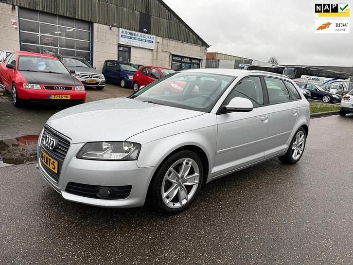 Grijs Gebruikt 2010 Audi A3 Ambition Hatchback | € 4.500 (Eerlijke prijs) - Afbeelding 1/4