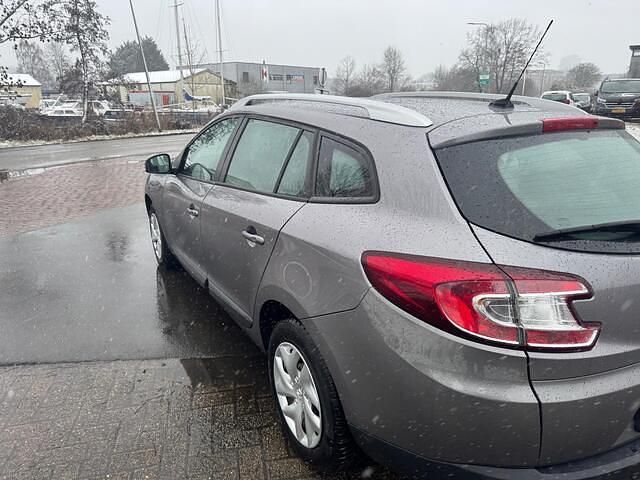 Occasion Renault Mégane GrandTour Expression 90 PK (66 kW) 2013 Grijs Stationwagen