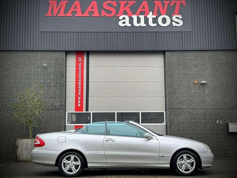 Grijs Occasion 2003 Mercedes CLK200 Avantgarde Cabriolet | € 7.500 (Super prijs) - Afbeelding 1/4