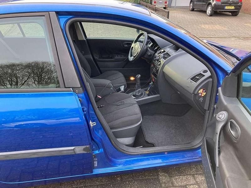 Occasion Renault Mégane II Basis 113 PK (83 kW) 2004 Blauw Hatchback