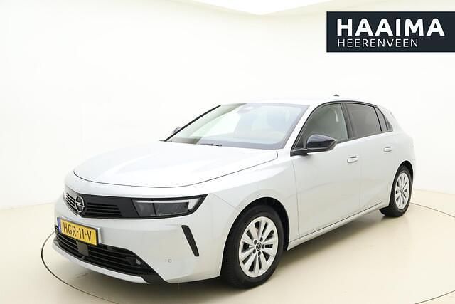 Grijs Gebruikt 2025 Opel Astra Business Edition Hatchback | € 24.950 (Super prijs) - Afbeelding 1/4