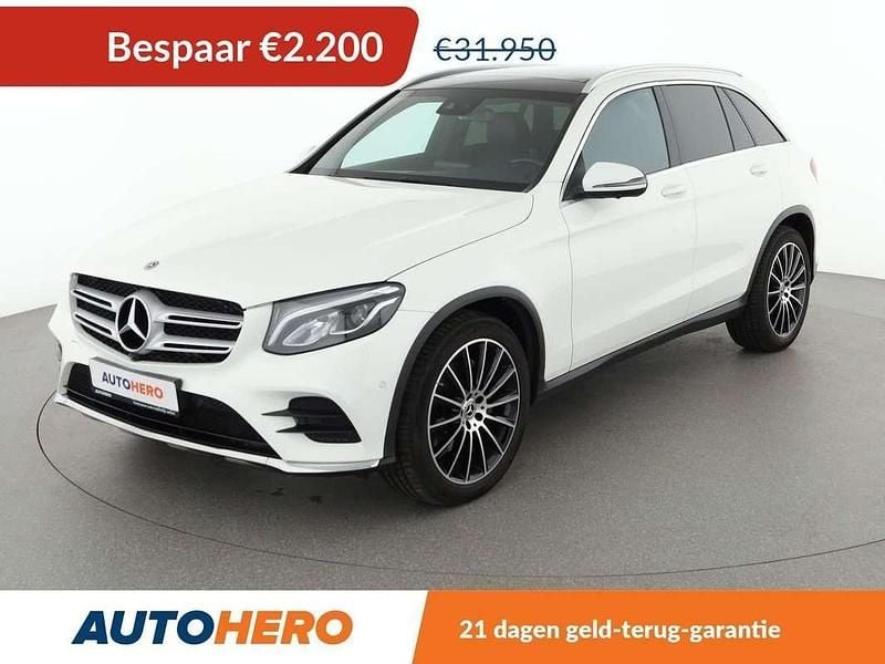 Wit Occasion 2018 Mercedes GLC250 AMG line SUV | € 29.949 (Super prijs) - Afbeelding 1/3