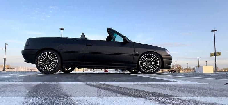 Zwart Gebruikt 2000 Peugeot 306 Cabriolet Cabriolet | € 1.900 - Afbeelding 1/4