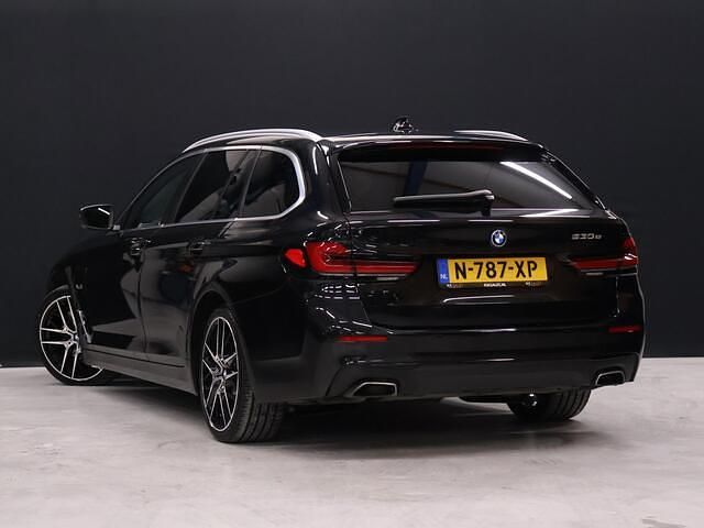 Occasion BMW 530e Comfort Edition 292 PK (214 kW) 2022 Zwart (metallic) Stationwagen