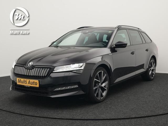 Zwart Gebruikt 2021 Skoda Superb SportLine Stationwagen | € 26.940 (Eerlijke prijs) - Afbeelding 1/4