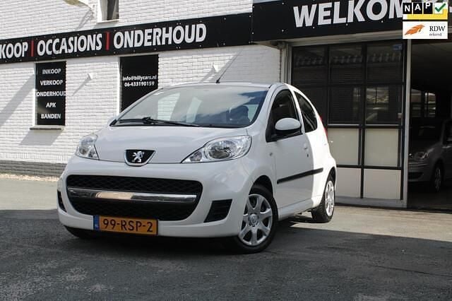 Wit Gebruikt 2011 Peugeot 107 Hatchback | € 4.950 (Eerlijke prijs) - Afbeelding 1/4