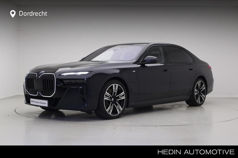 Zwart Gebruikt 2025 BMW 750e Executive Sedan | € 159.895 - Afbeelding 1/4