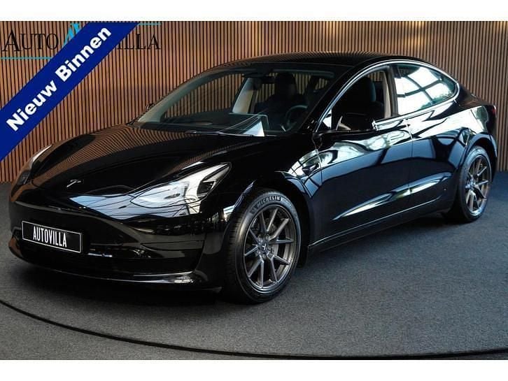 Occasion Tesla Model 3 RWD 208 kW (283 PK) 2022 Zwart Sedan