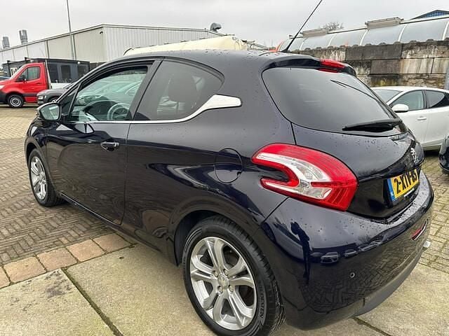 Occasion Peugeot 208 Allure 82 PK (60 kW) 2014 Blauw Hatchback