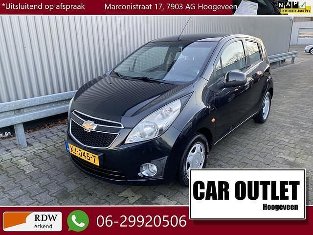 Zwart (metallic) Occasion 2010 Chevrolet Spark Hatchback | € 2.250 (Goede deal) - Afbeelding 1/4