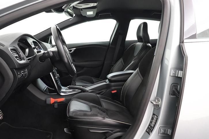 Occasion Volvo V40 R-Design 120 PK (88 kW) 2014 Grijs Stationwagen
